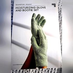 Sharper Image Moisturizing Glove and Bootie Set
